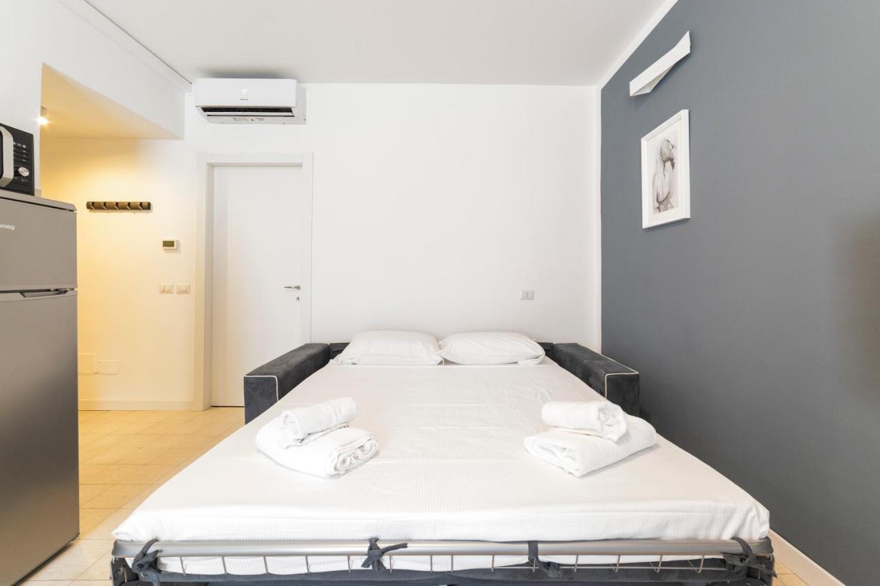 Roomy Apartment Close To Subway M5! Mailand Exterior foto